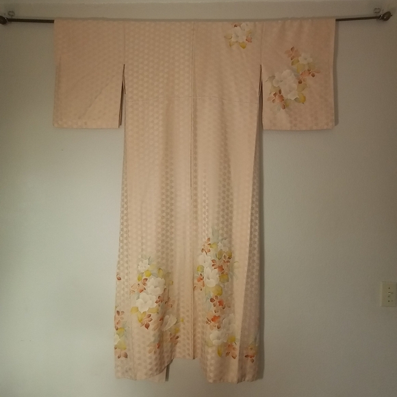 Vintage Silk Pastel Peach Floral Flowy Lined Silky Jaquard Hand Painted Kimono - Picture 5 of 14